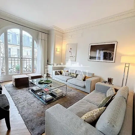 Elegant 3-bedroom Near Trocadero, 16eme By Easyflat Paris