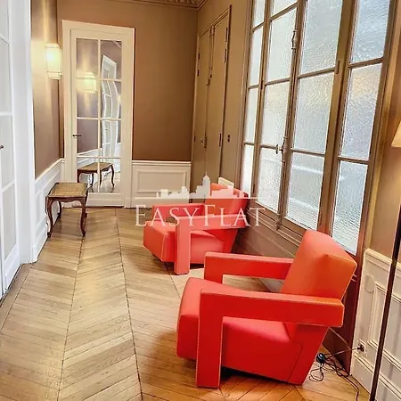 Apartment Elegant 3-bedroom Near Trocadero, 16eme By Easyflat